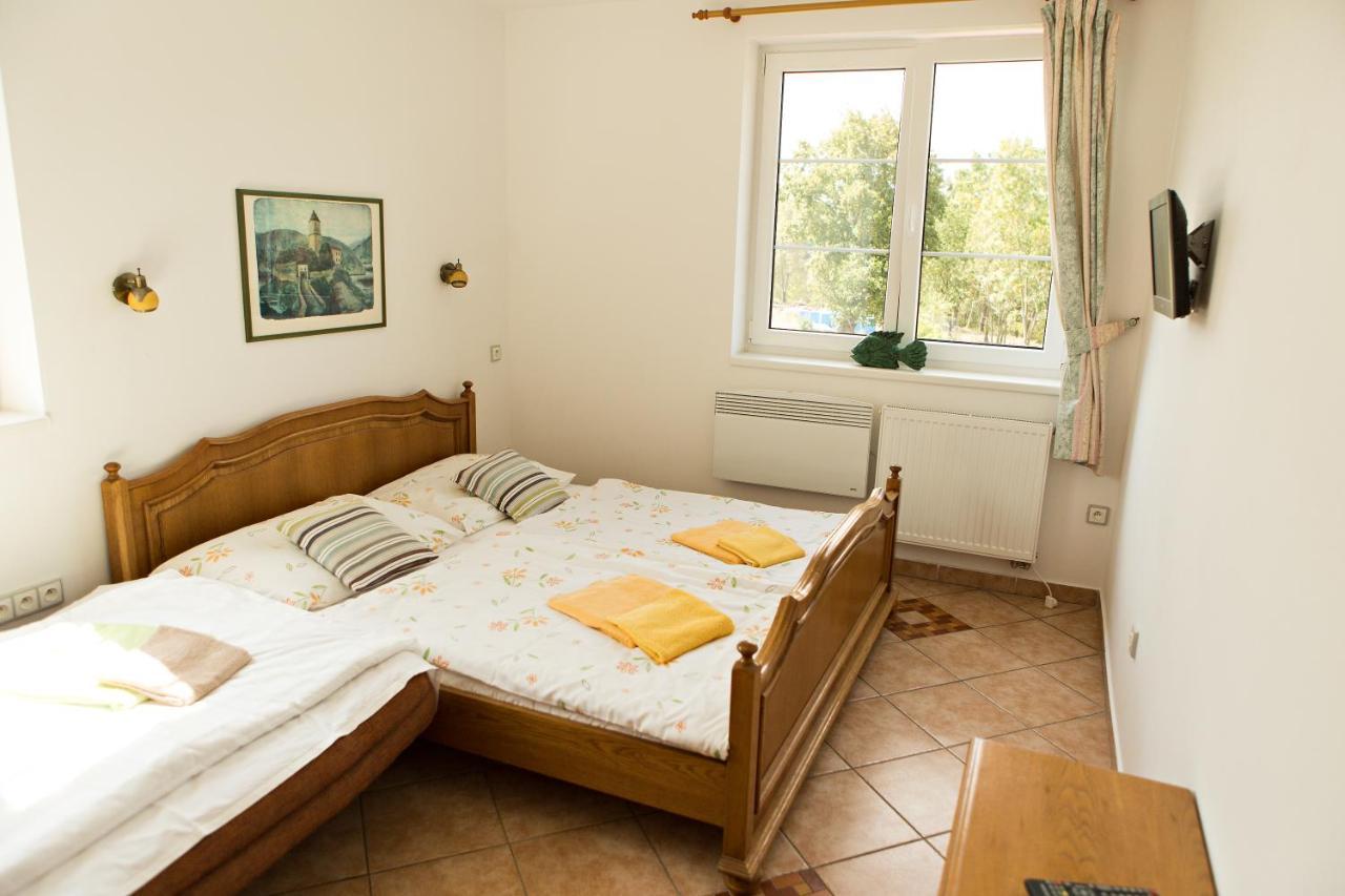 Pivovarský dvůr Zvíkov Zvikovske Podhradi Exterior foto